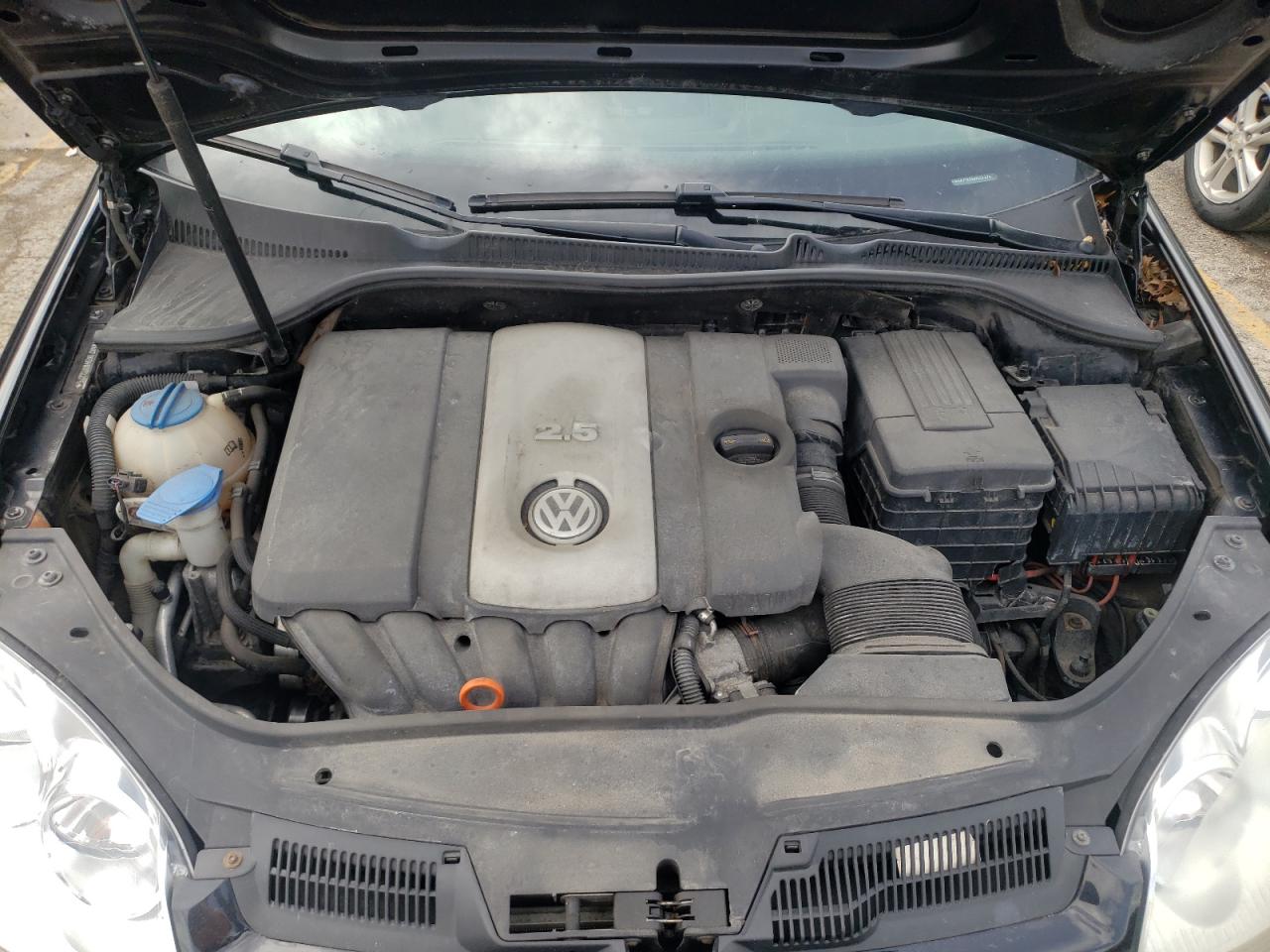 Photo 7 from auction – 2009 VOLKSWAGEN RABBIT with VIN WVWAA71K59W052275