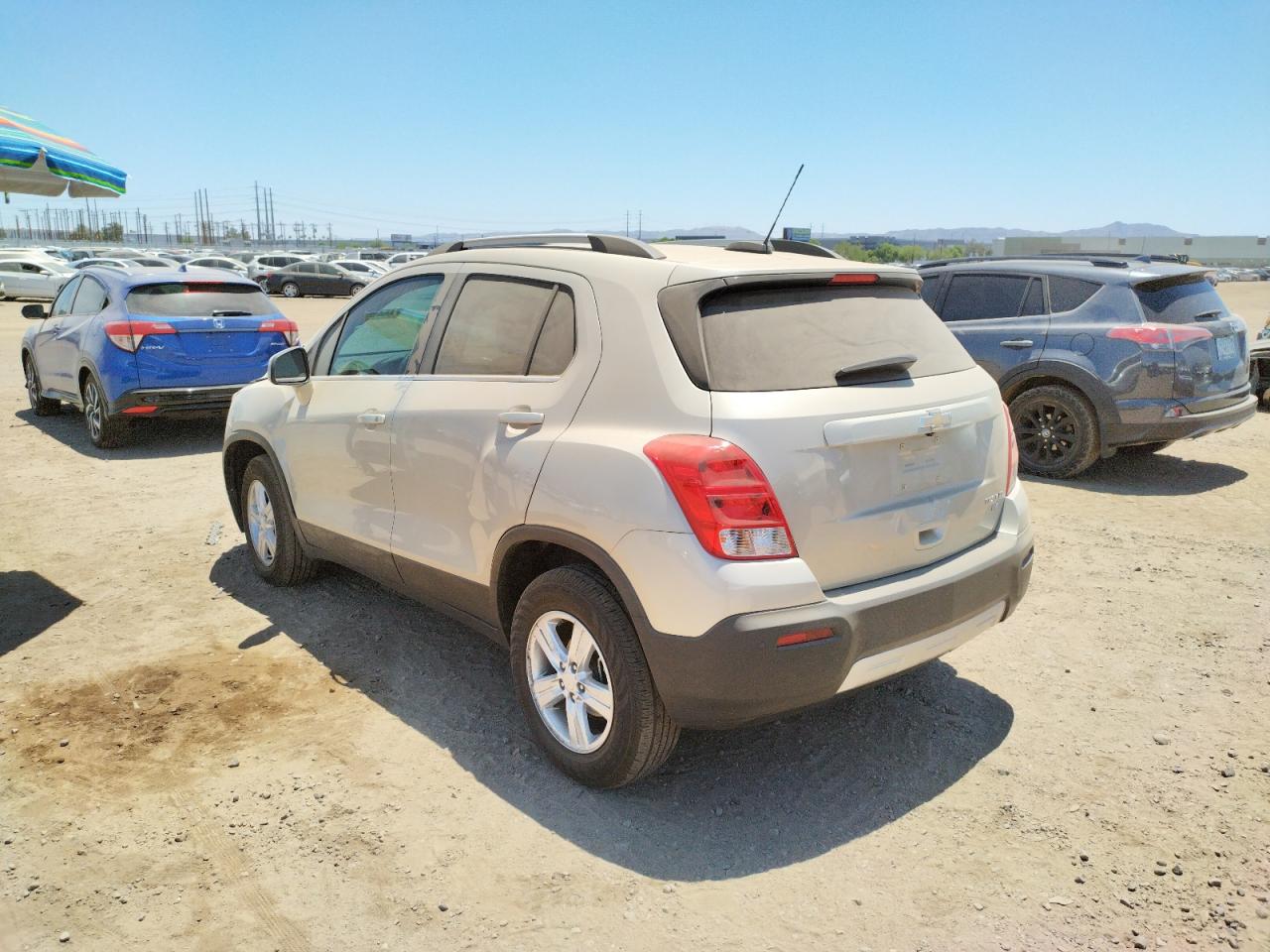 Photo 3 from auction – 2016 CHEVROLET TRAX 1LT with VIN 3GNCJPSB5GL213015