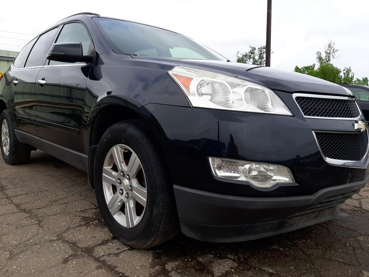 CHEVROLET TRAVERSE L 2012 with VIN 1GNKVGEDXCJ127617 - Photo from auction