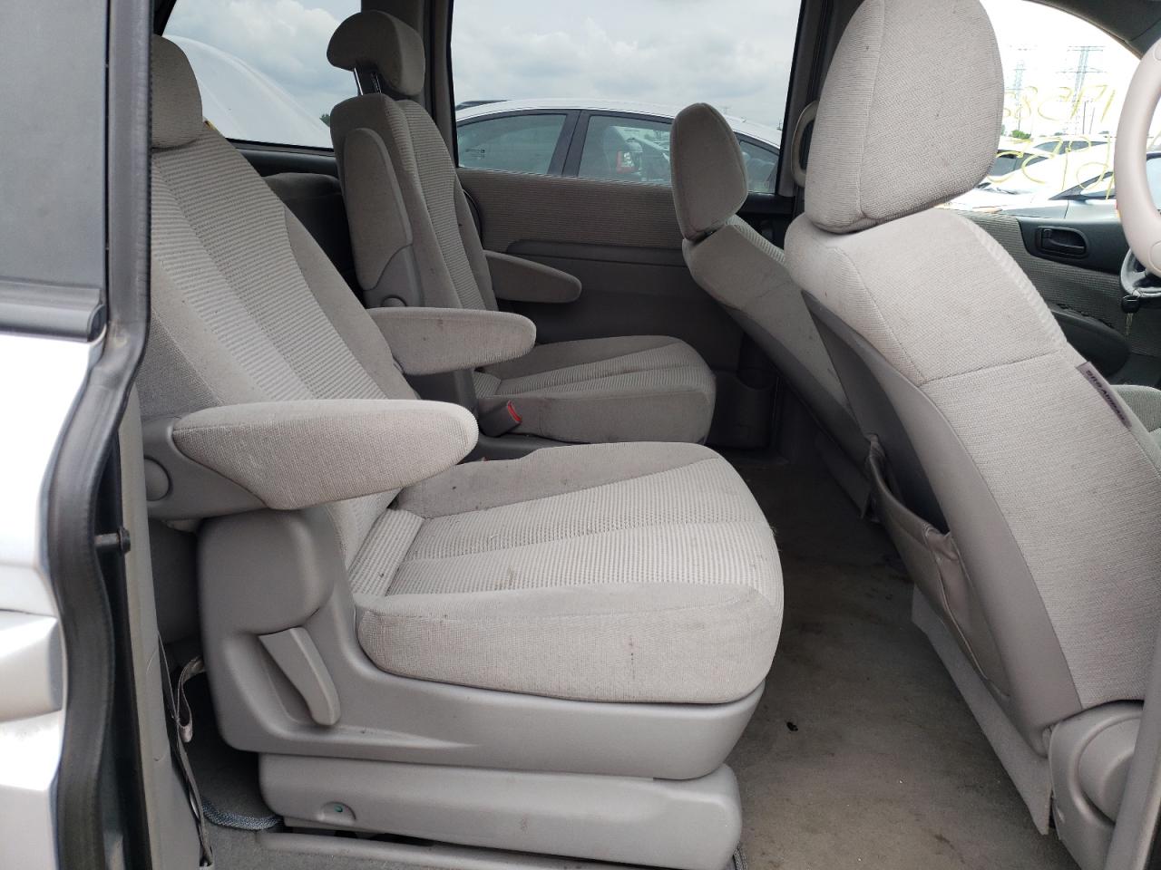 Photo 18 from auction – 2007 KIA SEDONA EX with VIN KNDMB133076149586