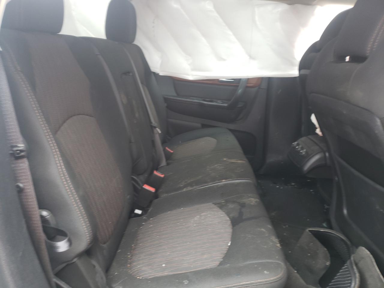 Photo 6 from auction – 2015 CHEVROLET TRAVERSE L with VIN 1GNKVGKD2FJ297589