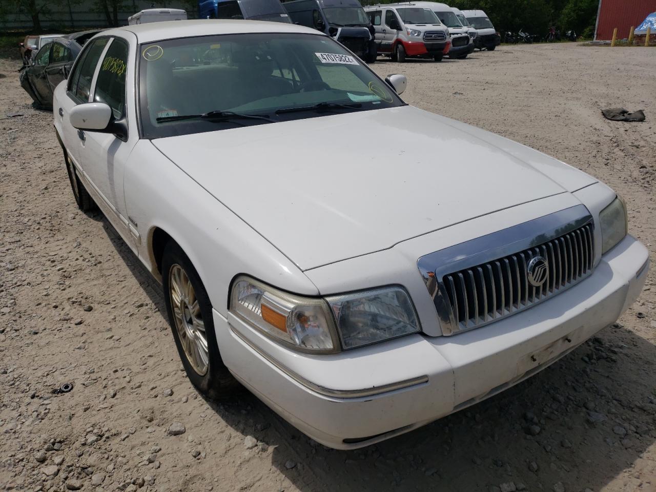 Photo 9 from auction – 2010 MERCURY GRAND MARQ with VIN 2MEBM7FV2AX612890