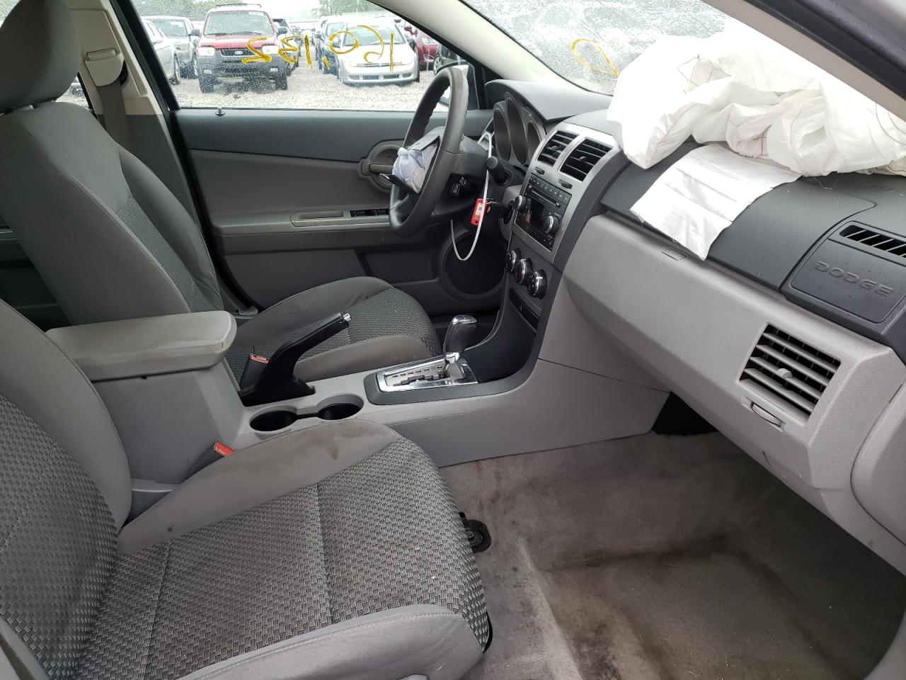 Photo 5 from auction – 2008 DODGE AVENGER SE with VIN 1B3LC46K68N126500