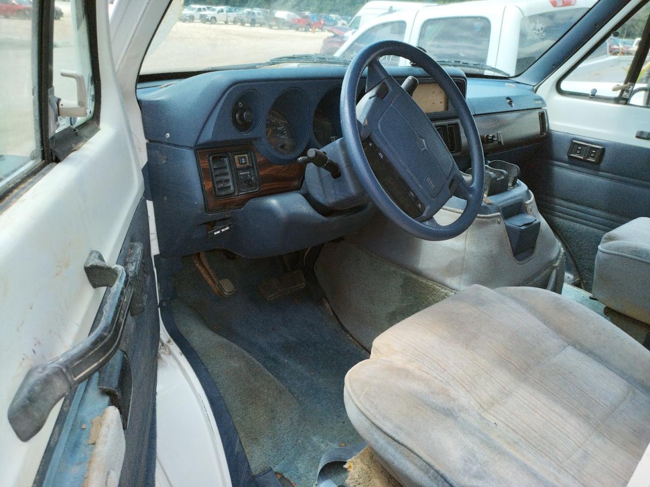 Photo 9 from auction – 1995 DODGE RAM VAN B3 with VIN 2B6KB31Y9SK559626