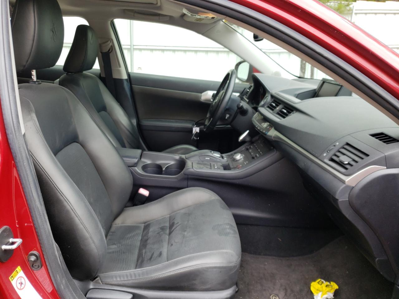 Photo 5 from auction – 2011 LEXUS CT 200 with VIN JTHKD5BH4B2040228