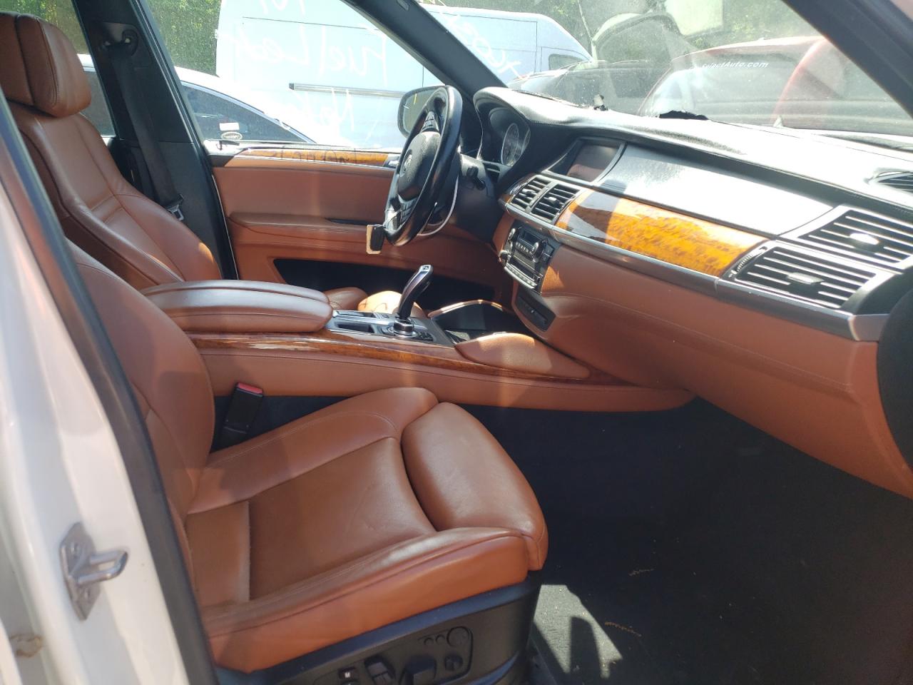 Photo 5 from auction – 2013 BMW X5 M with VIN 5YMGY0C51D0C11982