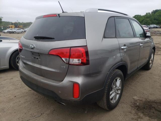 Photo 4 from auction – 2015 KIA SORENTO LX with VIN 5XYKTDA76FG647573