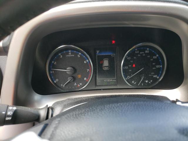 Photo 8 from auction – 2018 TOYOTA RAV4 LIMIT with VIN JTMDFREV2JJ725927
