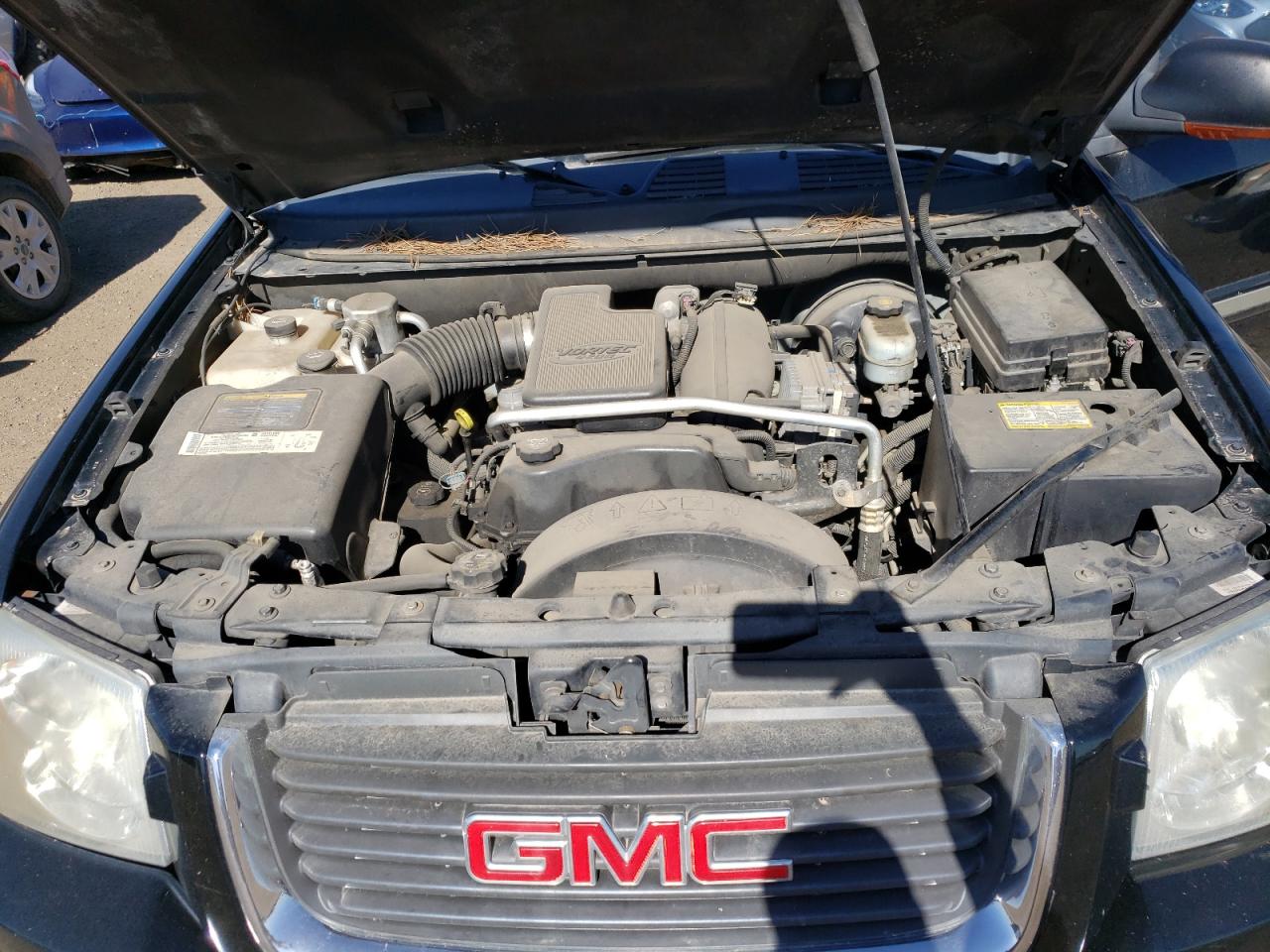 Photo 7 from auction – 2005 GMC ENVOY with VIN 1GKDT13S452354146