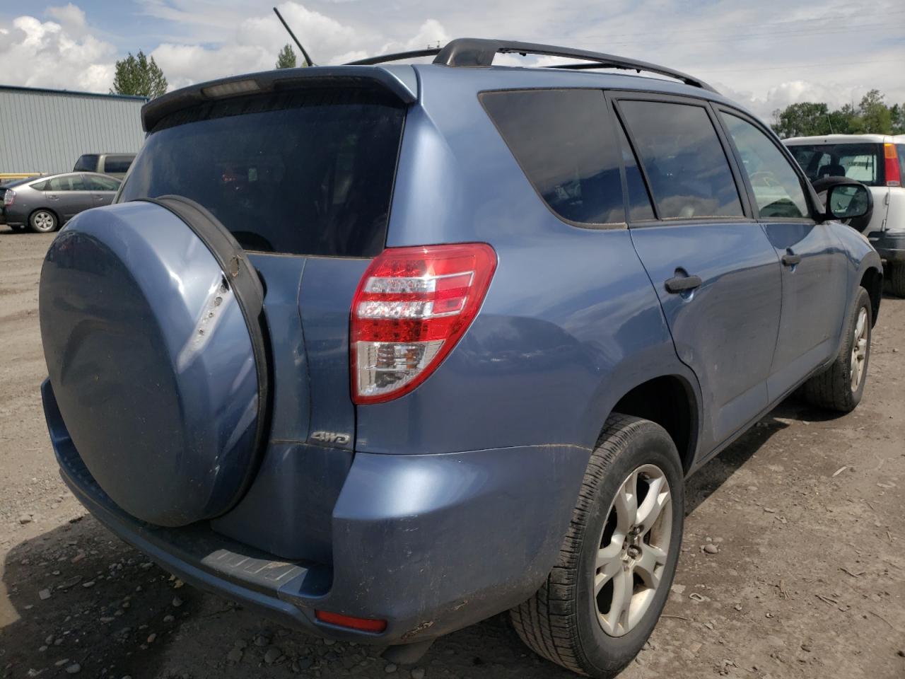 Photo 4 from auction – 2010 TOYOTA RAV4 with VIN JTMJF4DV6A5020001