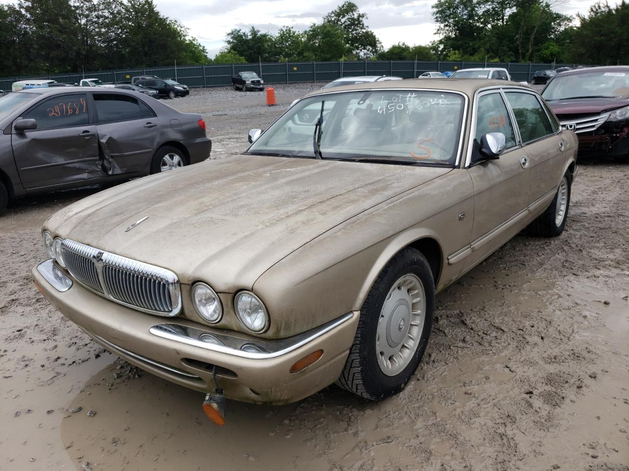 Photo 2 from auction – 1998 JAGUAR VANDENPLAS with VIN SAJKX6240WC826458