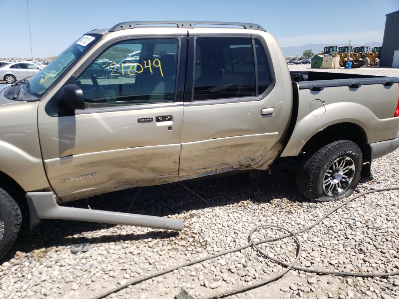 Photo 9 from auction – 2002 FORD EXPLORER S with VIN 1FMZU77E92UD39885