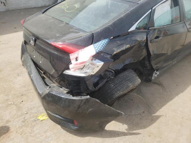 Photo 10 from auction – 2017 HONDA CIVIC LX with VIN 2HGFC2F57HH549588