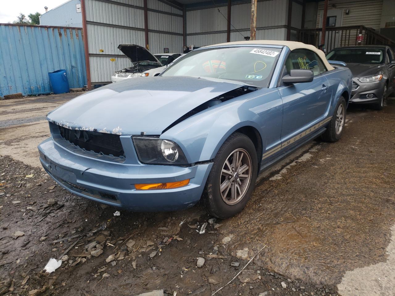 Photo 2 from auction – 2005 FORD MUSTANG with VIN 1ZVFT84N355177283