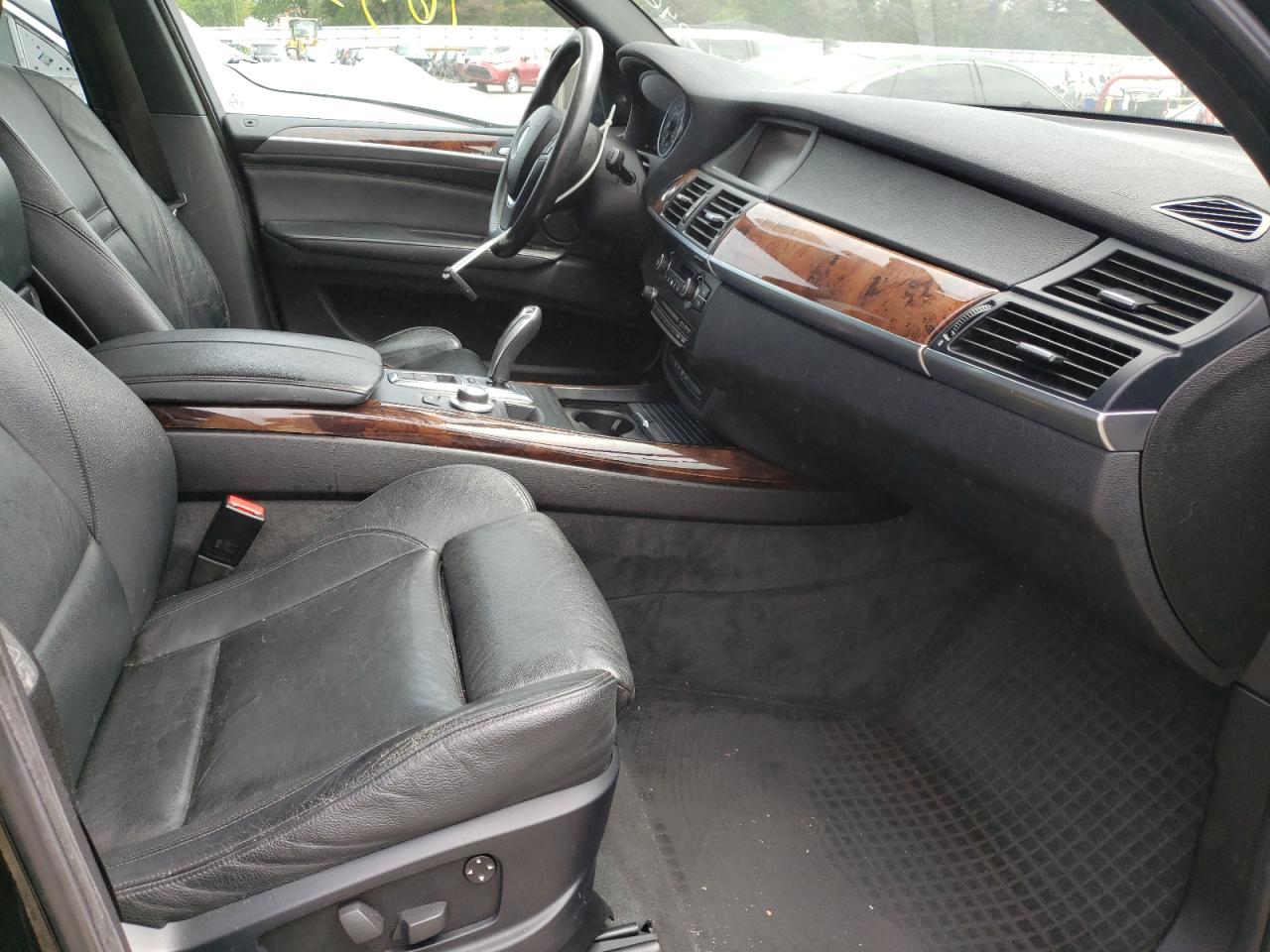Photo 5 from auction – 2007 BMW X5 3.0I with VIN 4USFE43557LY79394