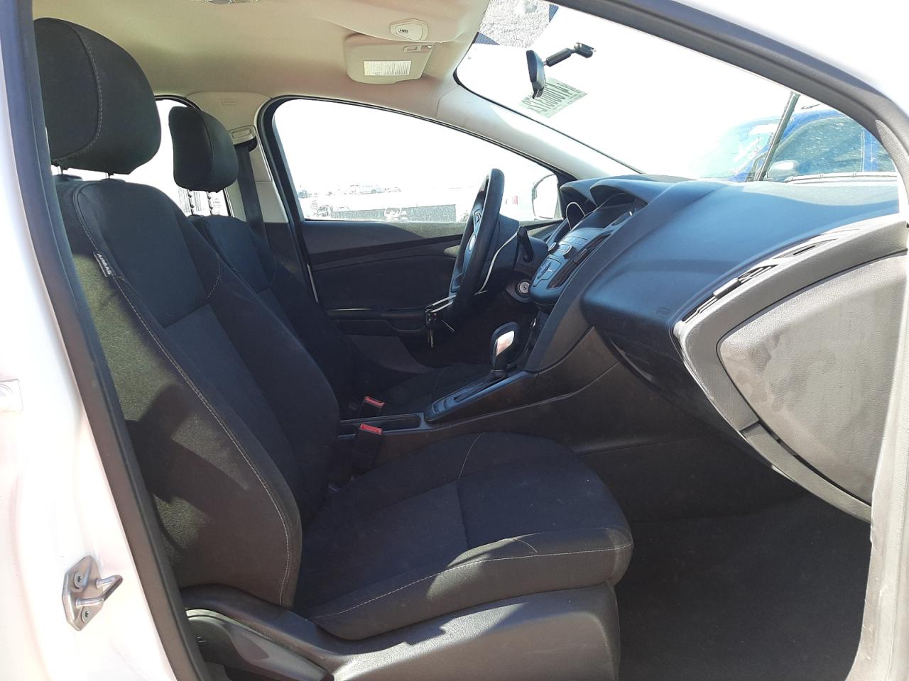 Photo 19 from auction – 2018 FORD FOCUS S with VIN 1FADP3E29JL278703