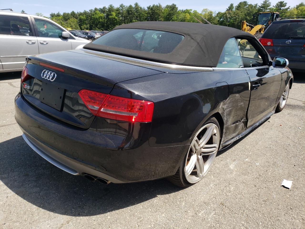 Photo 4 from auction – 2011 AUDI S5 PREMIUM with VIN WAUCGAFH3BN017941