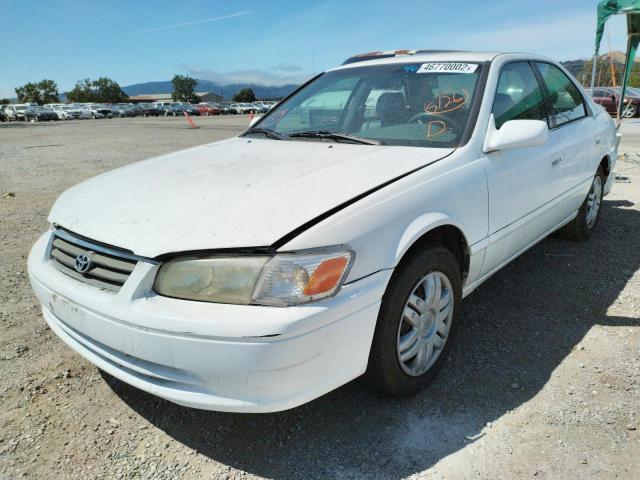 Photo 2 from auction – 2000 TOYOTA CAMRY CE with VIN JT2BG22K5Y0472908