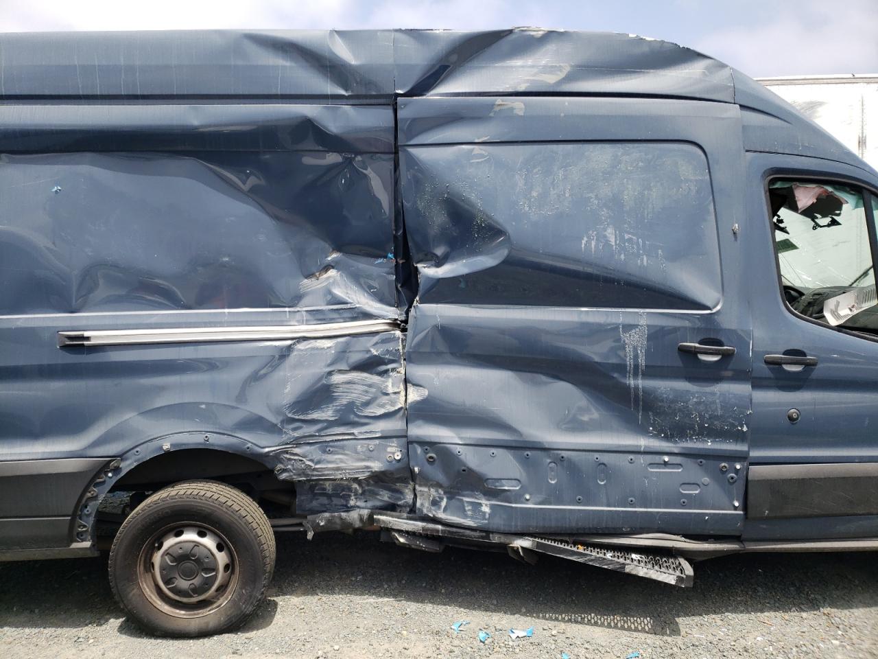 Photo 9 from auction – 2019 FORD TRANSIT T- with VIN 1FTYR3XM1KKB33148