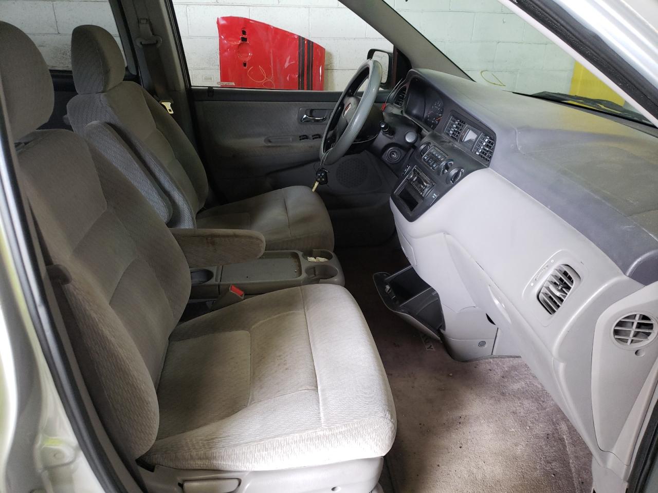 Photo 18 from auction – 2004 HONDA ODYSSEY LX with VIN 5FNRL18544B143786