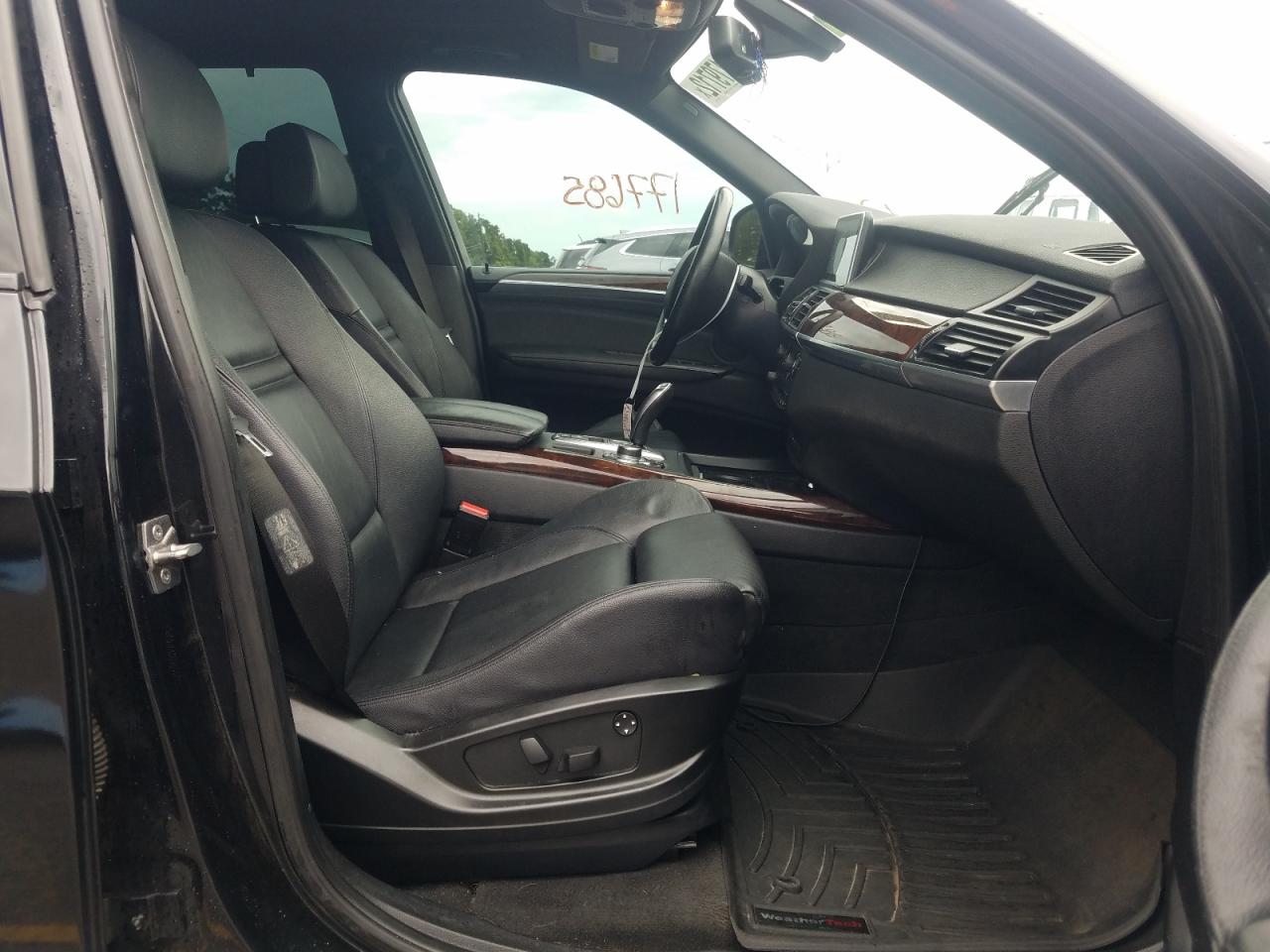 Photo 5 from auction – 2011 BMW X5 XDRIVE3 with VIN 5UXZV4C58BLL58132