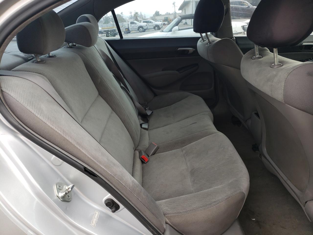 Photo 6 from auction – 2009 HONDA CIVIC LX with VIN 19XFA16589E033347