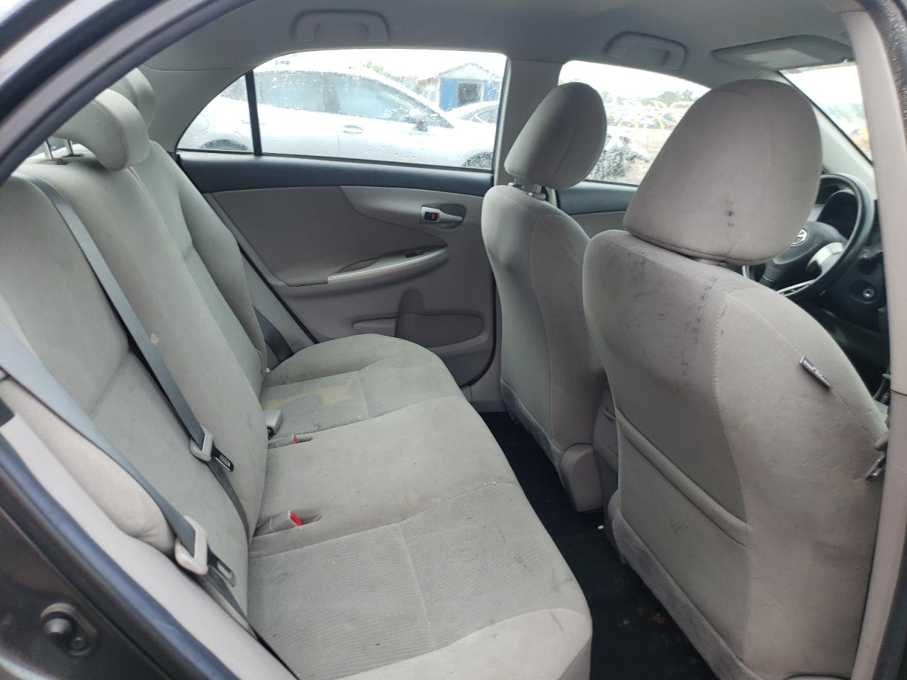 Photo 6 from auction – 2013 TOYOTA COROLLA with VIN 2T1BU4EE4DC958336