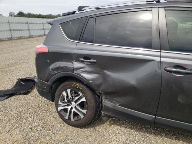 Photo 9 from auction – 2017 TOYOTA RAV4 LE with VIN JTMBFREV2HJ707753