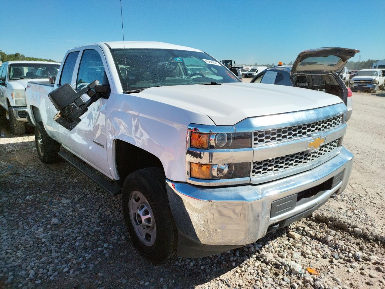 CHEVROLET SILVERADO 2019 with VIN 2GC2KREG0K1114388 - Photo from auction