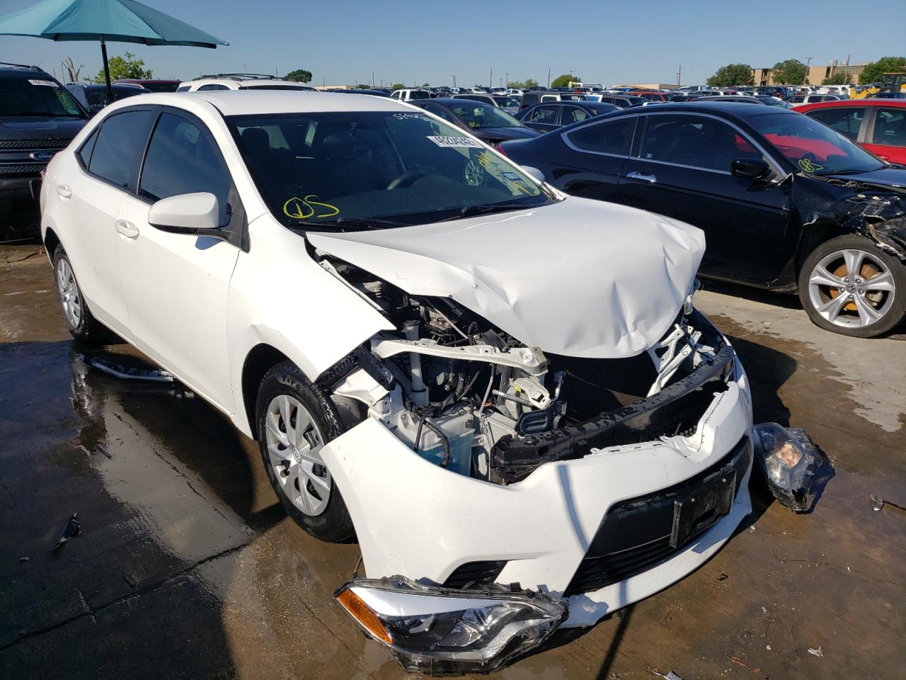 TOYOTA COROLLA L 2015 with VIN 5YFBURHE0FP264870 - Photo from auction