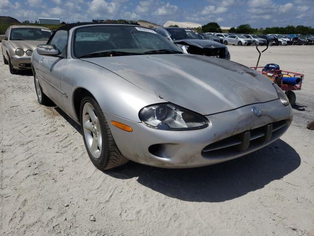 JAGUAR XK8 2000 with VIN SAJJA42C4YNA05575 - Photo from auction