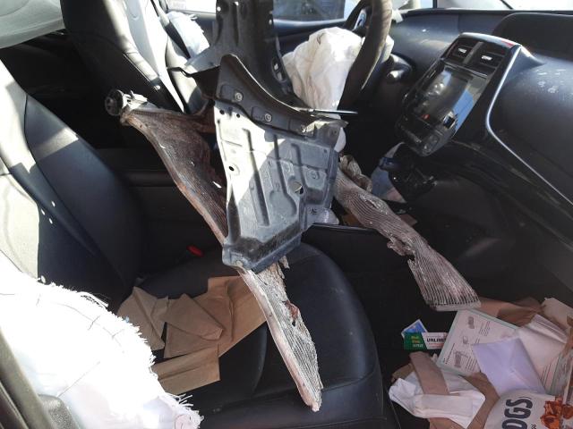 Photo 5 from auction – 2017 TOYOTA PRIUS with VIN JTDKARFU4H3030391