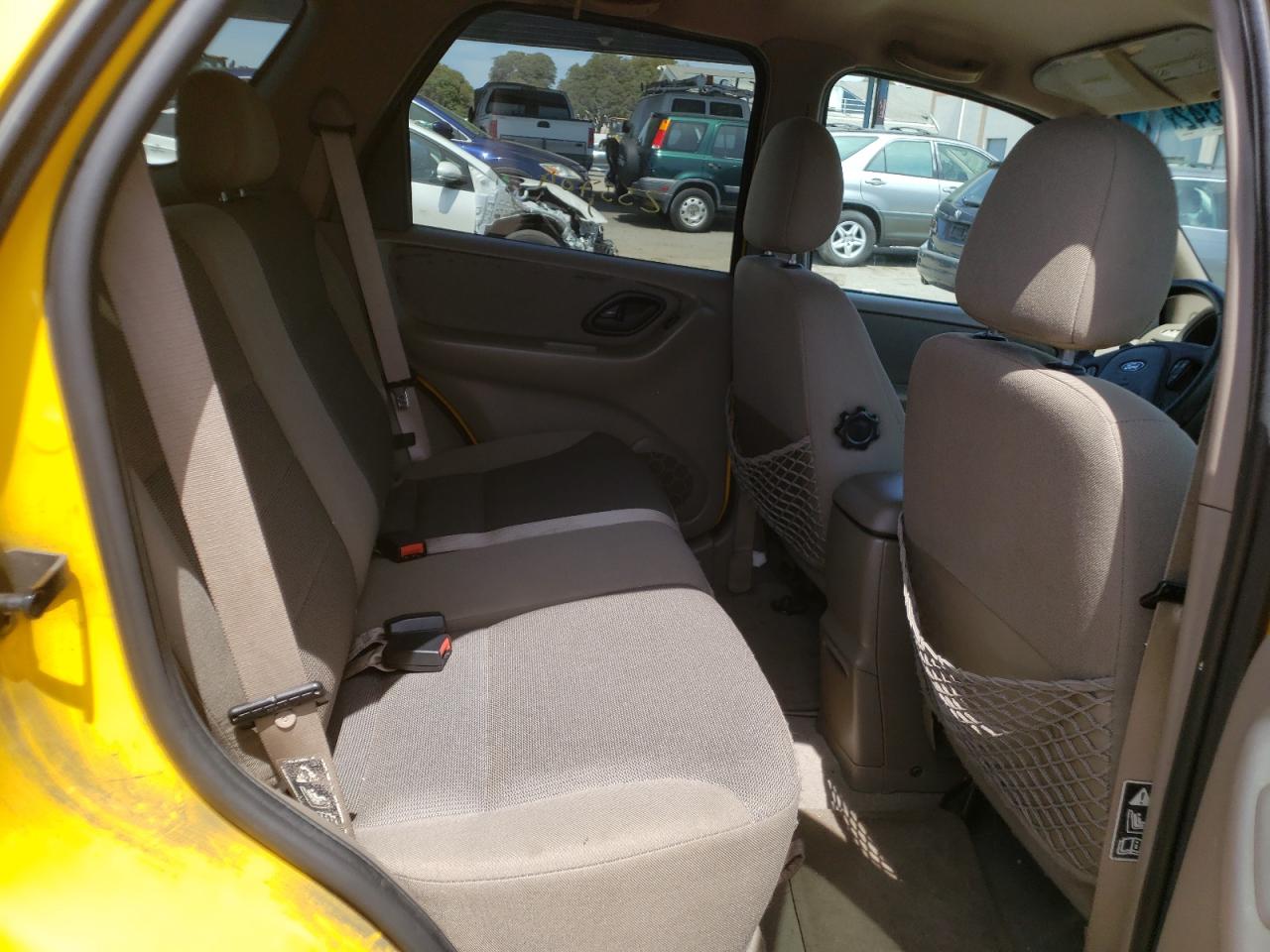 Photo 6 from auction – 2002 FORD ESCAPE XLT with VIN 1FMYU04102KD65310