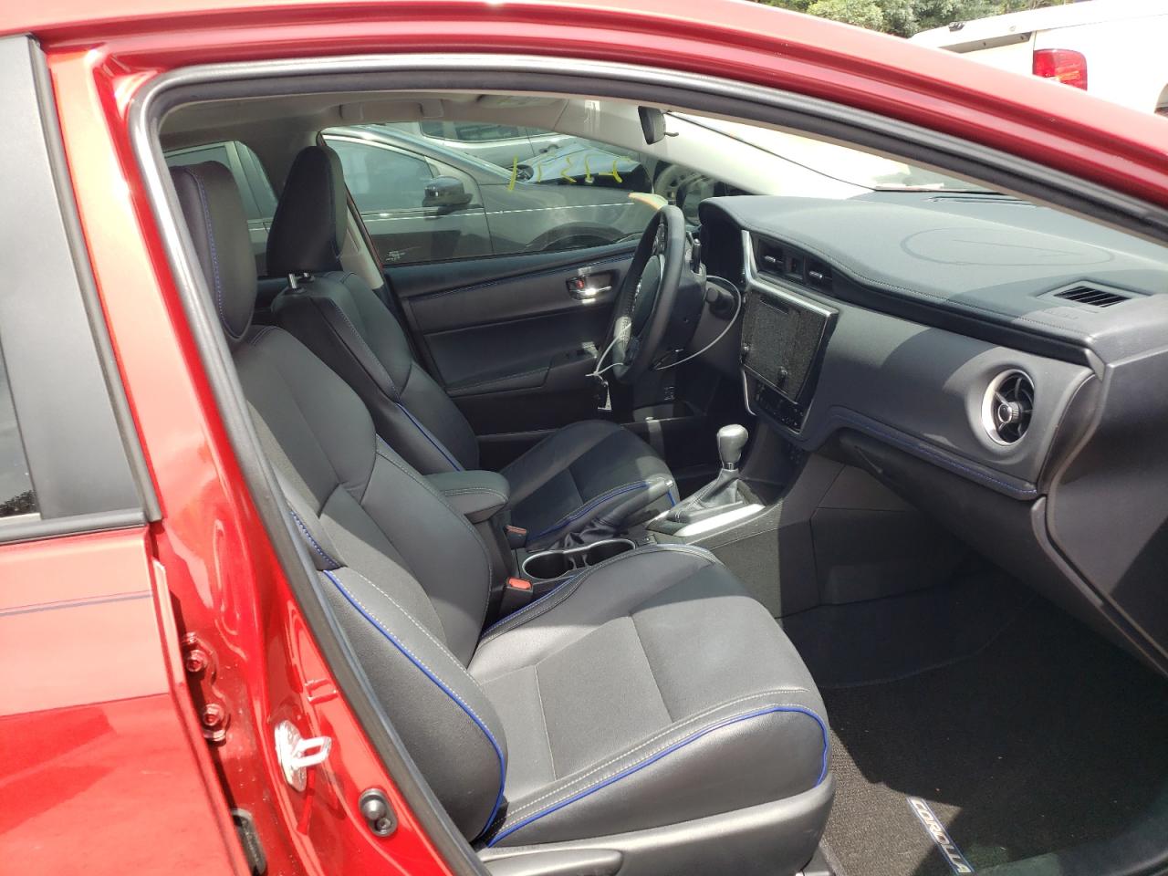 Photo 19 from auction – 2018 TOYOTA COROLLA L with VIN 5YFBURHEXJP799052