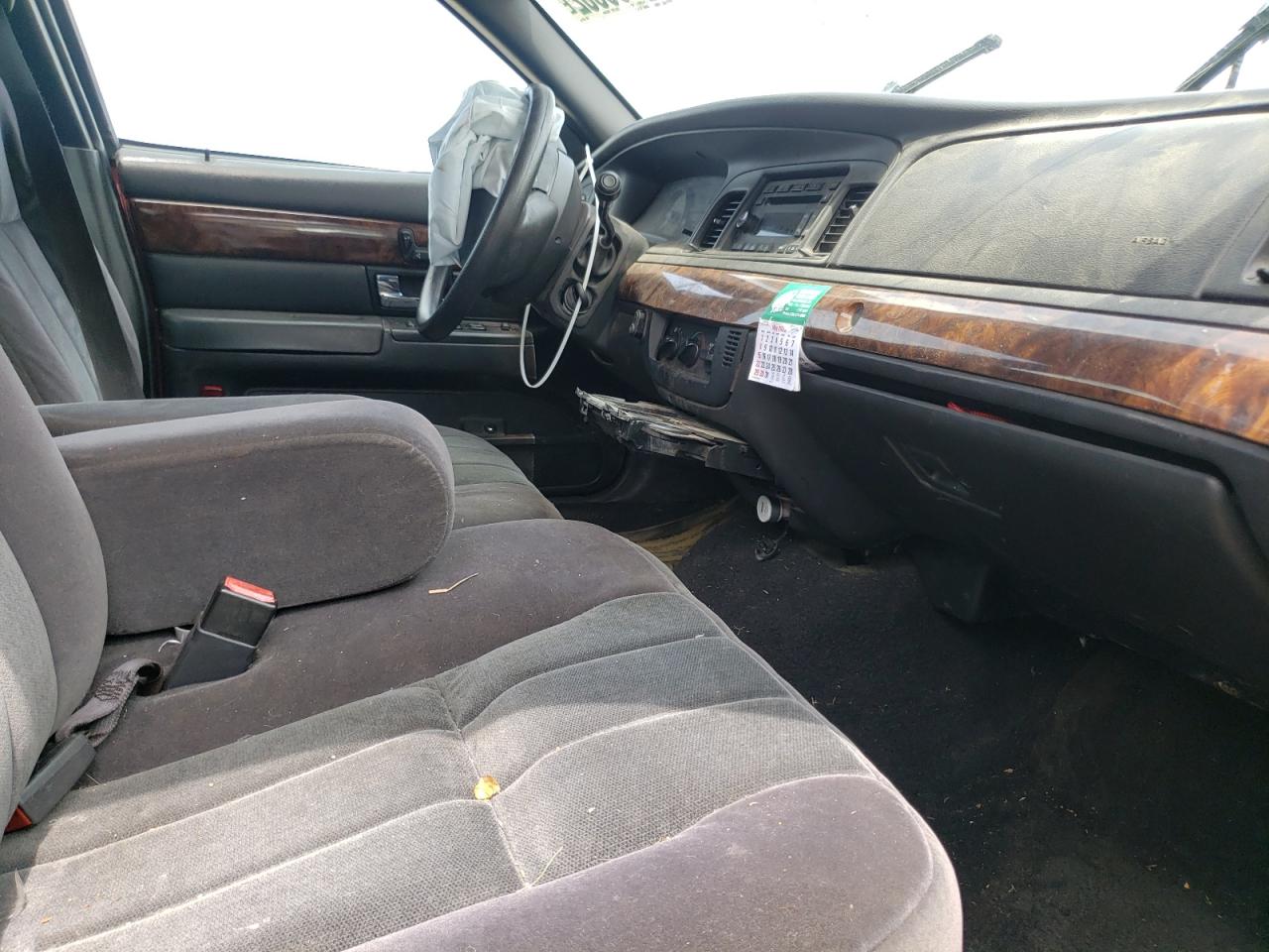 Photo 5 from auction – 2007 MERCURY GRAND MARQ with VIN 2MEFM74V67X638759
