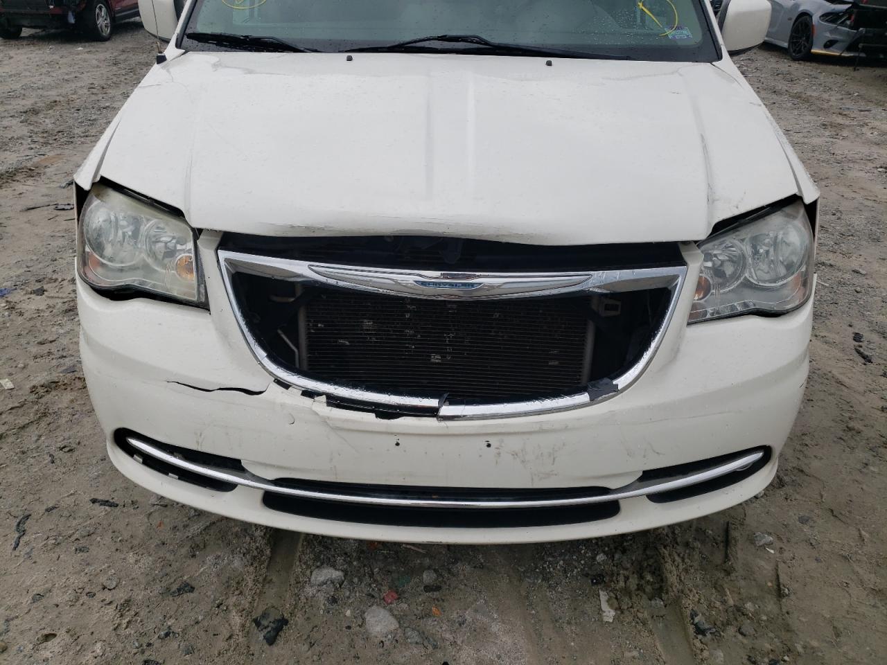 Photo 9 from auction – 2012 CHRYSLER TOWN & COU with VIN 2C4RC1BG5CR244834