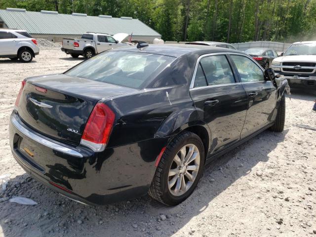 Photo 4 from auction – 2017 CHRYSLER 300 LIMITE with VIN 2C3CCARG8HH541965