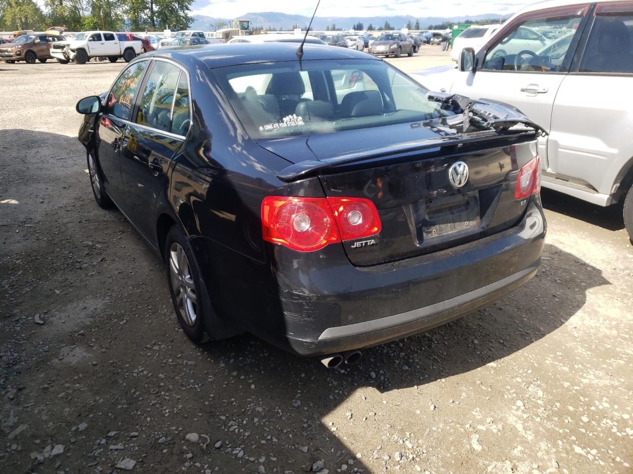 Photo 3 from auction – 2007 VOLKSWAGEN JETTA WOLF with VIN 3VWEF71K57M114223