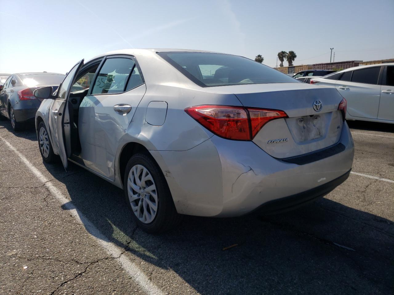 Photo 3 from auction – 2017 TOYOTA COROLLA L with VIN 5YFBURHE6HP723967