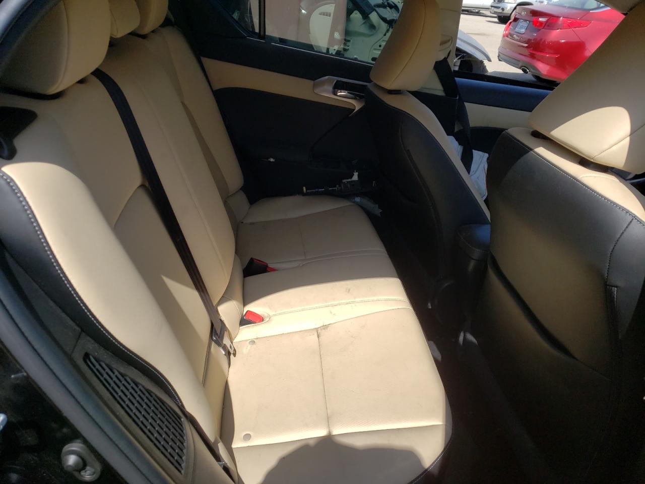 Photo 6 from auction – 2015 LEXUS CT 200 with VIN JTHKD5BH1F2228615