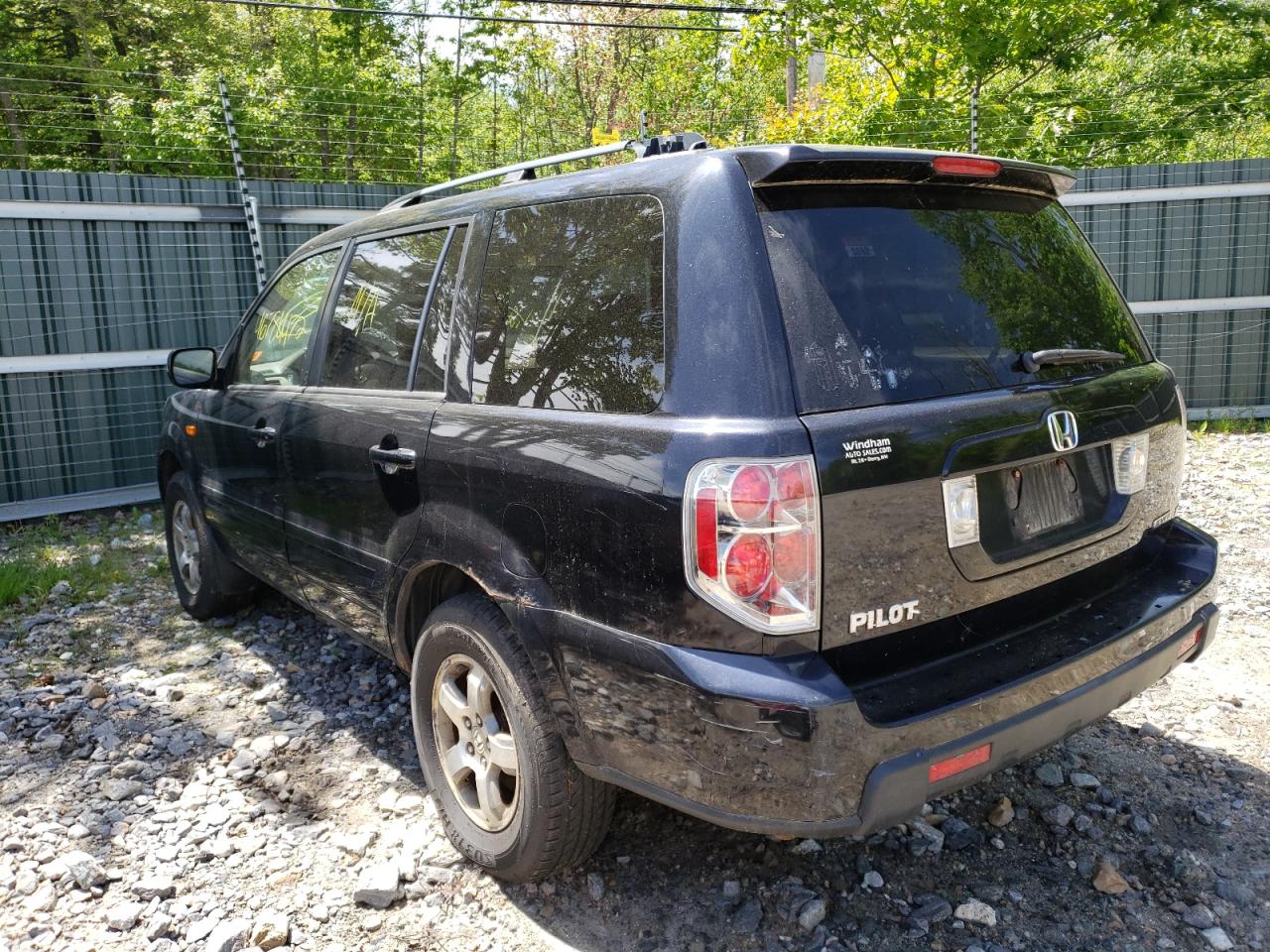 Photo 16 from auction – 2006 HONDA PILOT EX with VIN 2HKYF18536H547766