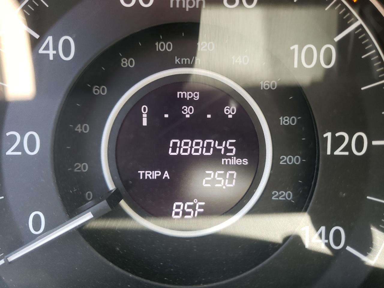 Photo 13 from auction – 2014 HONDA CR-V LX with VIN 2HKRM4H33EH680178