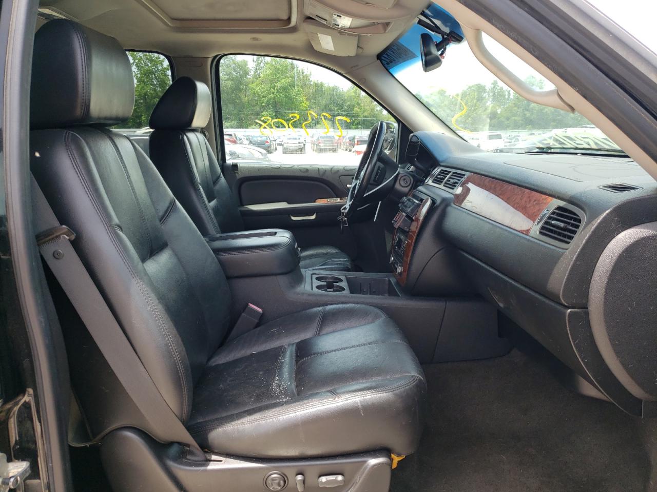Photo 5 from auction – 2007 CHEVROLET AVALANCHE with VIN 3GNEC120X7G285917