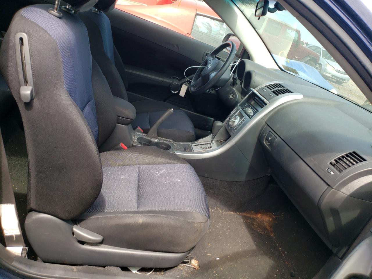 Photo 5 from auction – 2006 TOYOTA SCION TC with VIN JTKDE177560084541