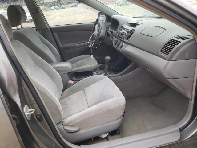Photo 5 from auction – 2004 TOYOTA CAMRY LE with VIN 4T1BE32K94U817973