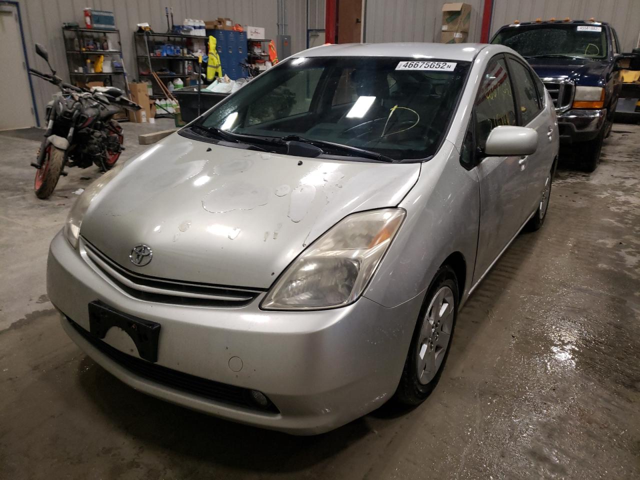 Photo 2 from auction – 2005 TOYOTA PRIUS with VIN JTDKB20U957019372