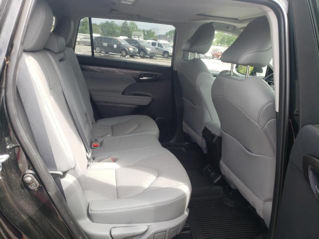 Photo 6 from auction – 2021 TOYOTA HIGHLANDER with VIN 5TDDZRBH8MS138581