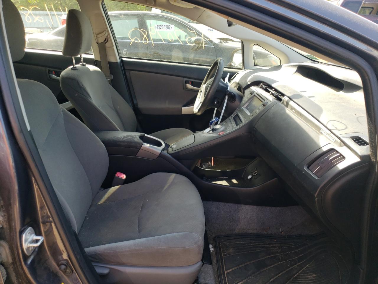 Photo 5 from auction – 2013 TOYOTA PRIUS PLUG with VIN JTDKN3DP3D3045960