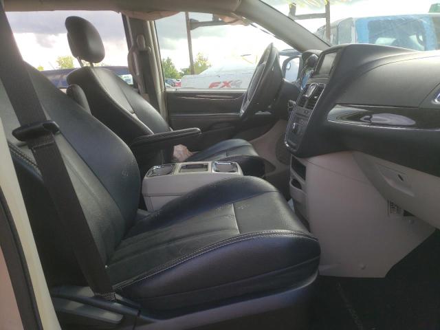 Photo 5 from auction – 2014 CHRYSLER TOWN & COU with VIN 2C4RC1BG3ER404423