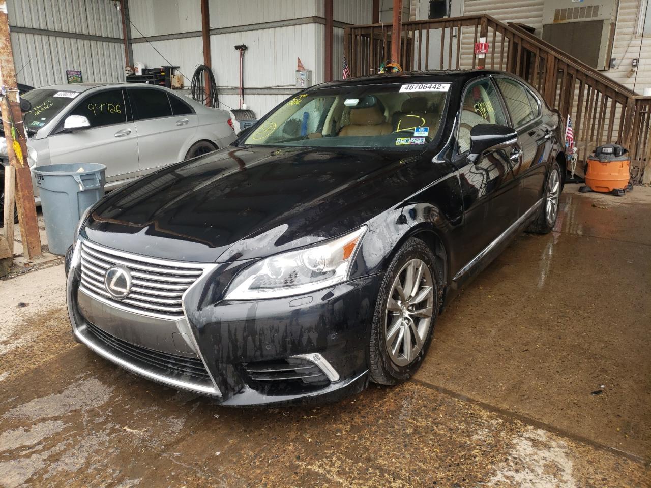 Photo 15 from auction – 2016 LEXUS LS 460 with VIN JTHCL5EF3G5025775